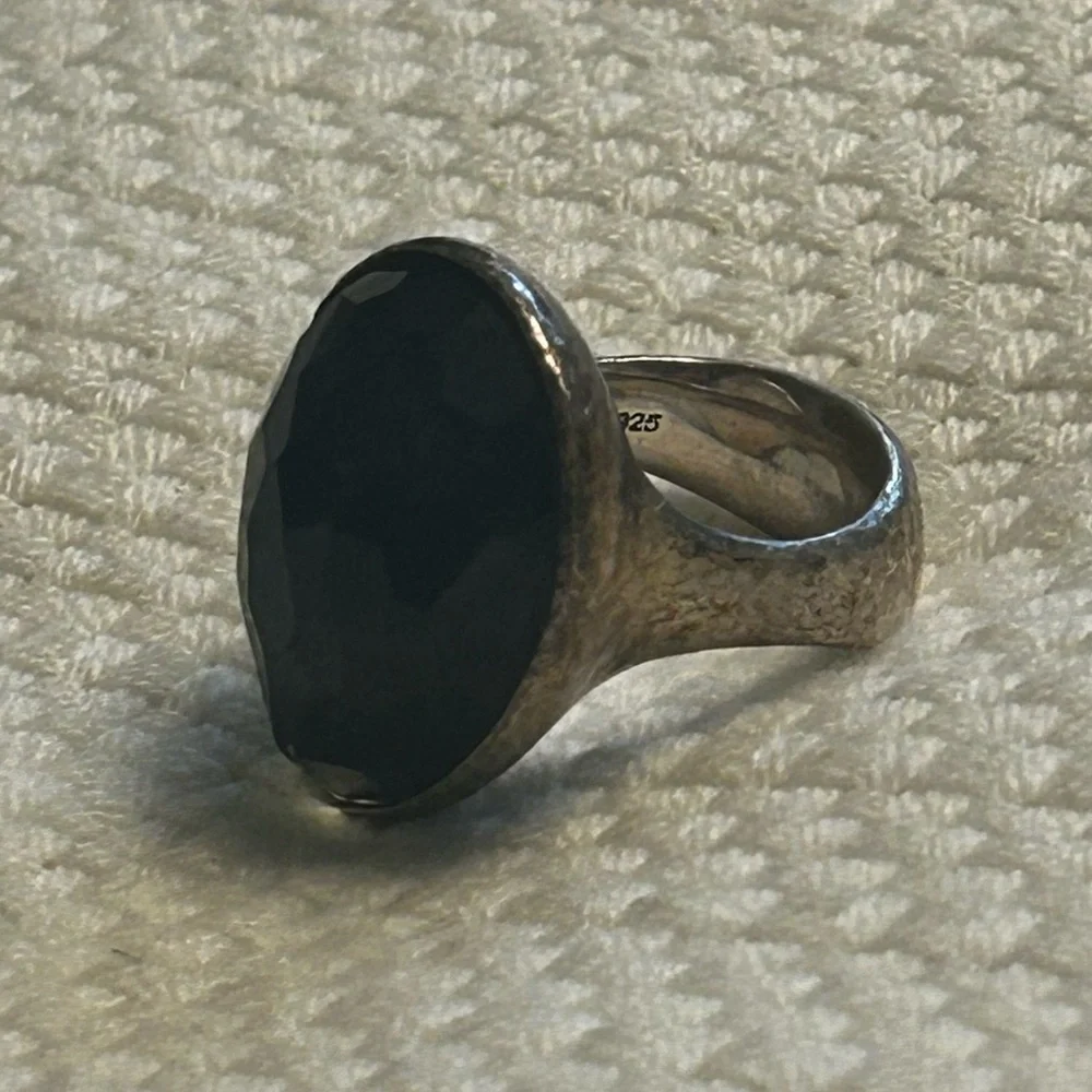 Ippolita Rock Candy Ring with Blue Topaz Gem and Hammered Silver body - Picture 7 of 11